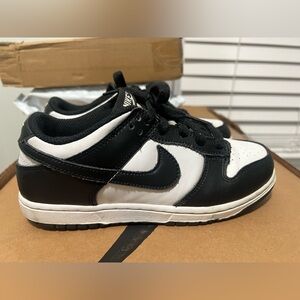 Nike Panda dunks